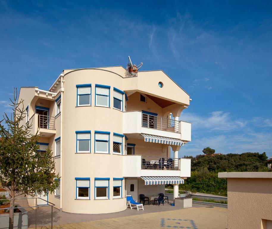 Apartments Petani Kozino Exterior photo